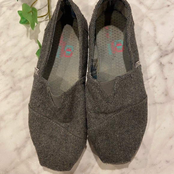 5 for $35 Bobs flats - Picture 1 of 5